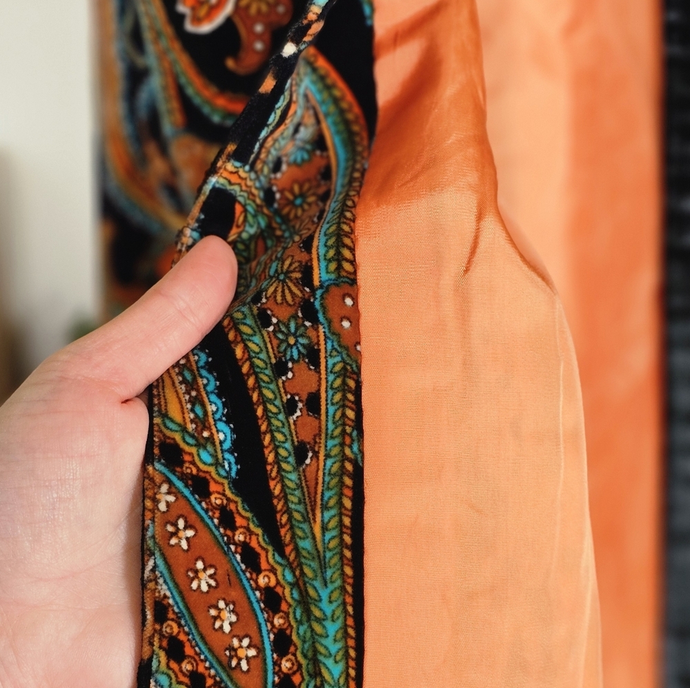 Retro 70s Velour Paisley Print Long Vest Or Tunic - Picture 6 of 7